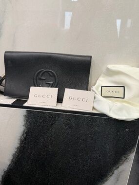 Gucci Soho Black Pebbled Leather Tassel Clutch Bag